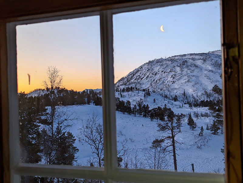 PXL 20240106 075536288 2