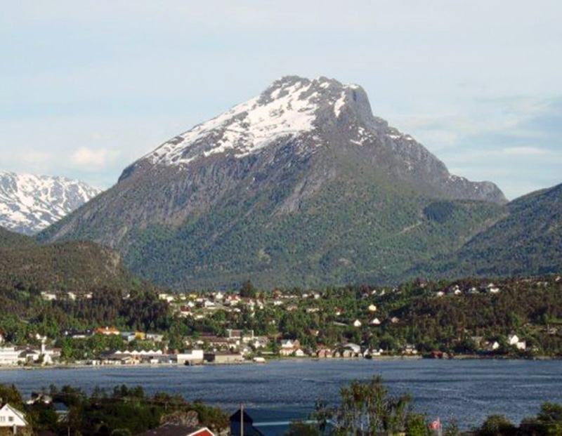 gloppen ryssdalshorn 2tobbzp6j09l8ad09f23sbsjhv72jof29jt499t5ydijeec8a 6437 800 1200 90